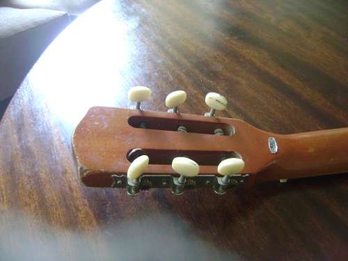 OLD GUITAR WITH STEEL REINFORCED NESK - VERY NICE SOUND