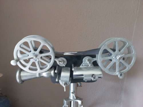 SALESMANS  SAMPLE TO DEMONSTRATE CAMERA TO CLIENTS