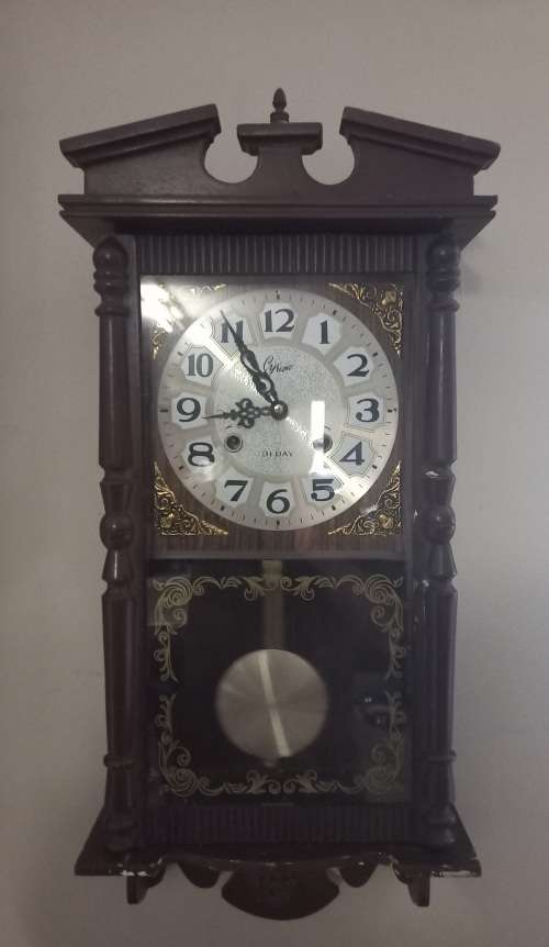 CYRANO WALL HANGING CLOCK