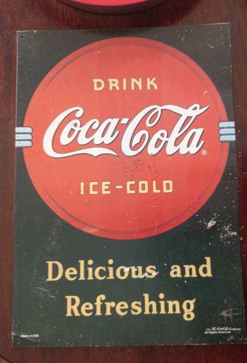 3x COCA COLA TRAYS AND SIGN - MADE IN USA 1990