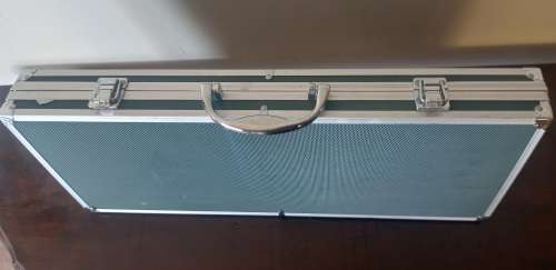 MINATURE IORN RIFEL AK 47 IN CARRY CASE