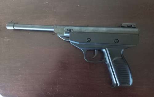 A VERY NICE AIR PELLET GUN