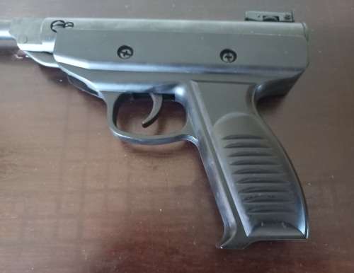 A VERY NICE AIR PELLET GUN