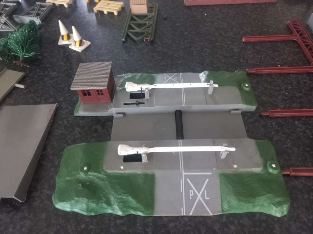 jkob lot little train houses