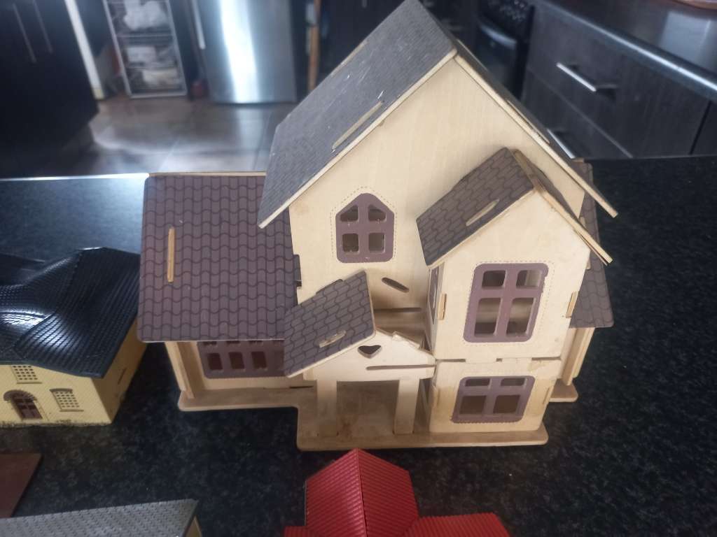 jkob lot little train houses