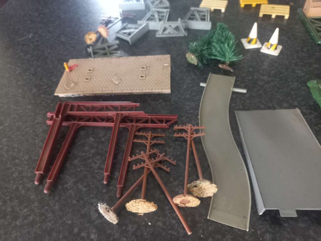 jkob lot little train houses