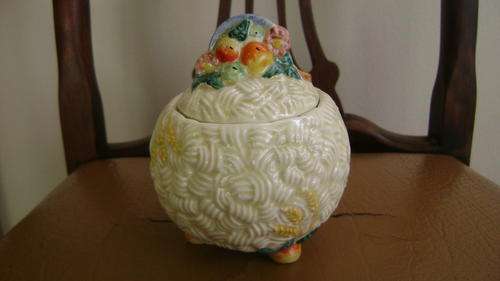 Clarice Cliff celtic harvest sugar bowl with lid - Art Deco