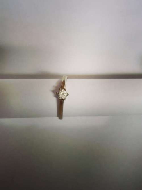 9ct yellow gold with diamante, excluding shipping