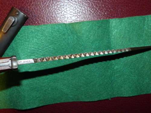 WW1 German Saw back Bayonet by F. Horster Solingen