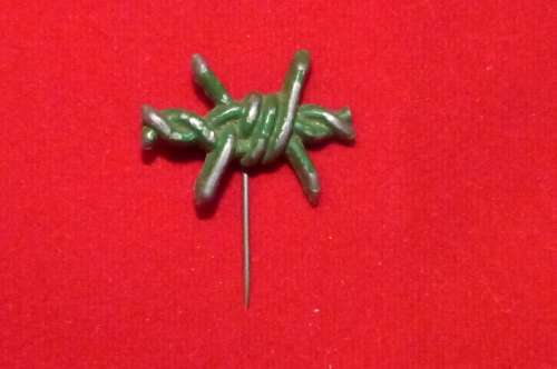 WW2 Koffiefontein POW inmates barbwire pin (original)