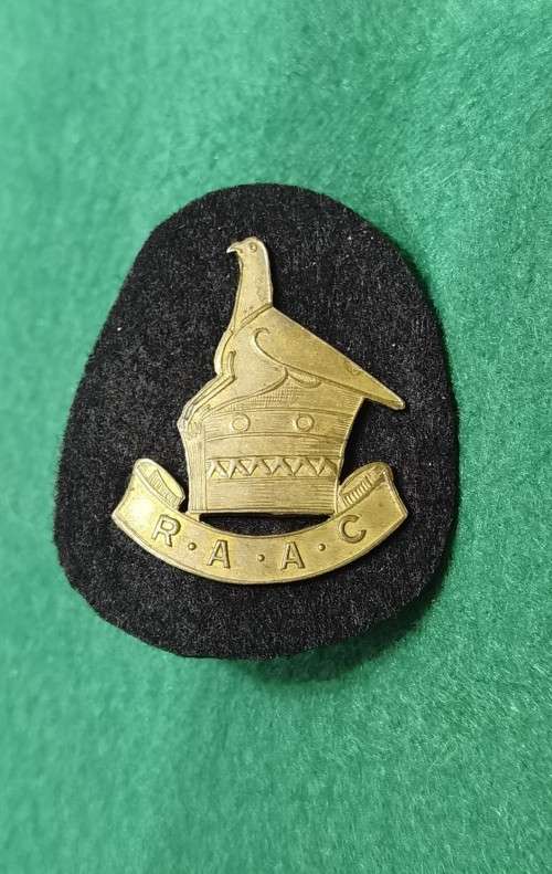 RARE!!!! WW2 RAAC - Rhodesian Air Askari Corps Cap/hat badge badge #2 - Rhodesian made