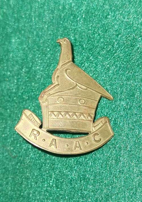 RARE!!!! WW2 RAAC - Rhodesian Air Askari Corps Cap/hat badge badge #2 - Rhodesian made