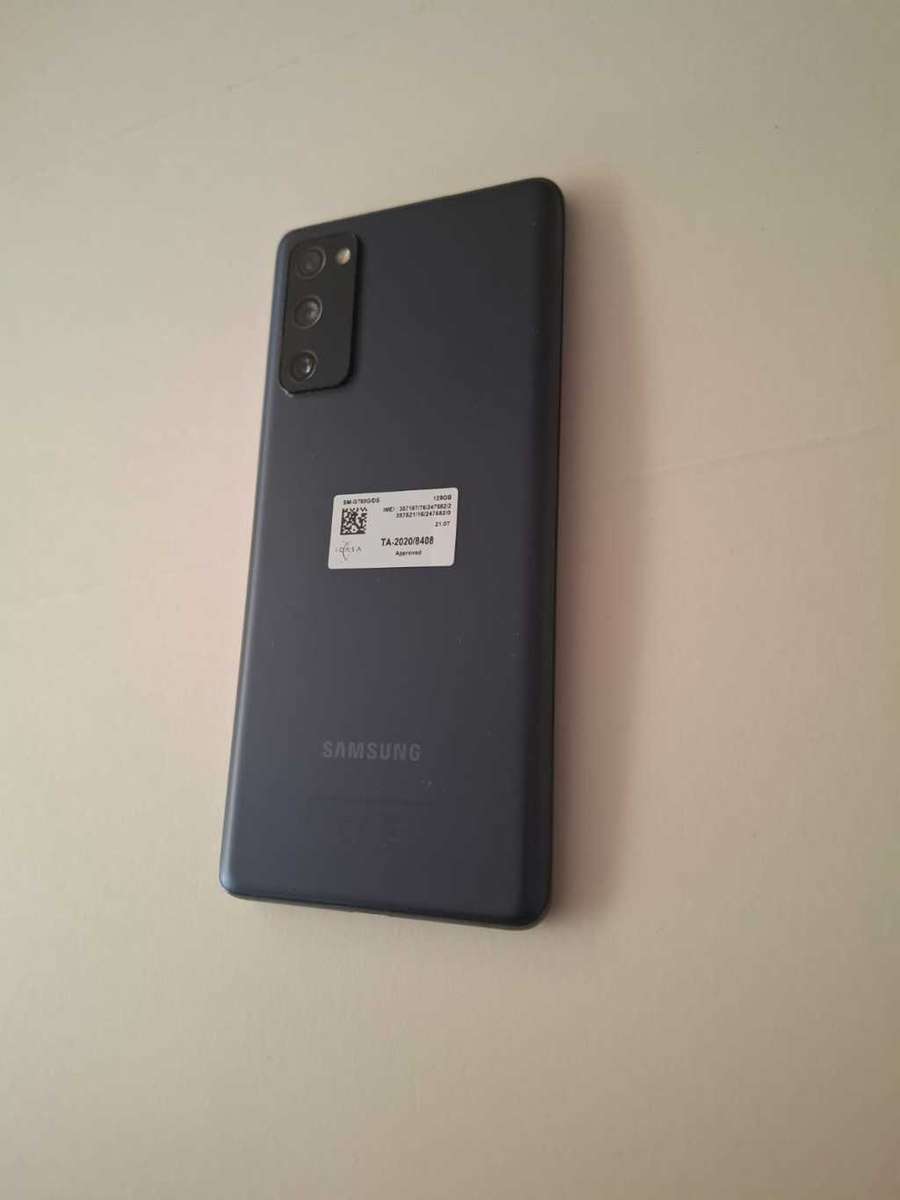 Samsung S20 FE 128GB 6GB RAM - EXCELLENT CONDITION