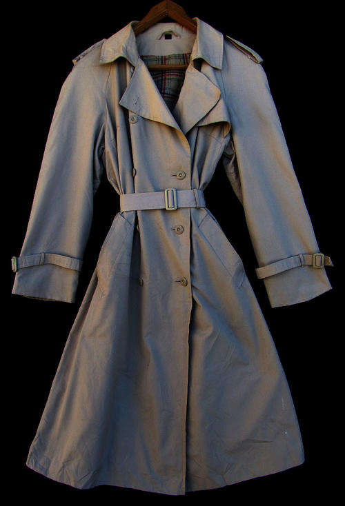 Ladies Biege Double Breasted Winter 3/4 Coat, Very Warm, Water Resistant and Comfortable, Size 36