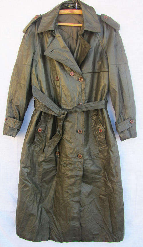 Ladies Stunning Dark Khaki 3/4 Length Length Coat, Removable Lining, SA Size 36