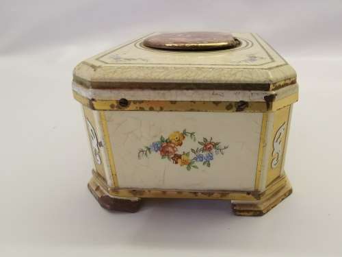 ANTIQUE GERMAN AUTIMATION MUSIC BOX WITH POP UP BIRD BY Karl Griesbaum
