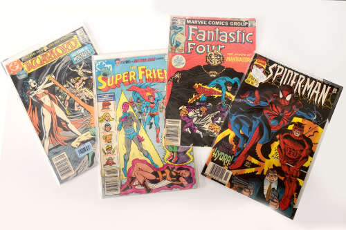 Marvel and DC Vintage comic bundle (4 comics)