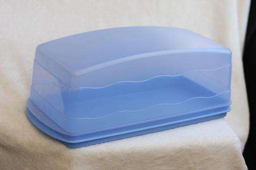 Tupperware BREAD SERVER