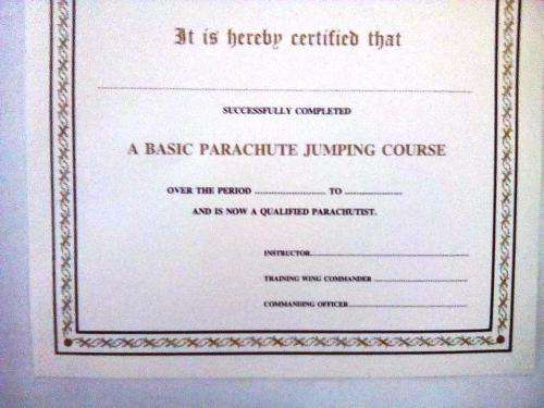 SADF 1 Para Bn Blank Certificate ( English) A4 - SIZE (unused and no damage at all)