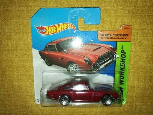 Hotwheel Aston martin DB5