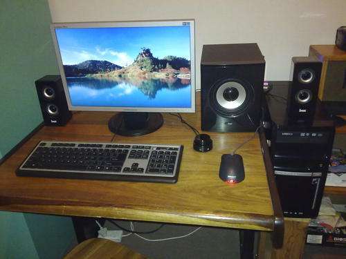 Complete Office/Gaming PC with 19" LCD