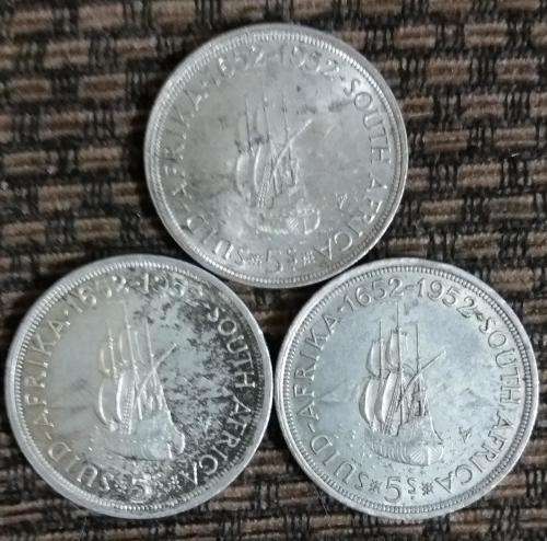 3 1952 5 SHILLING COINS,AS PER IMAGE!! ONE BID FOR ALL 3