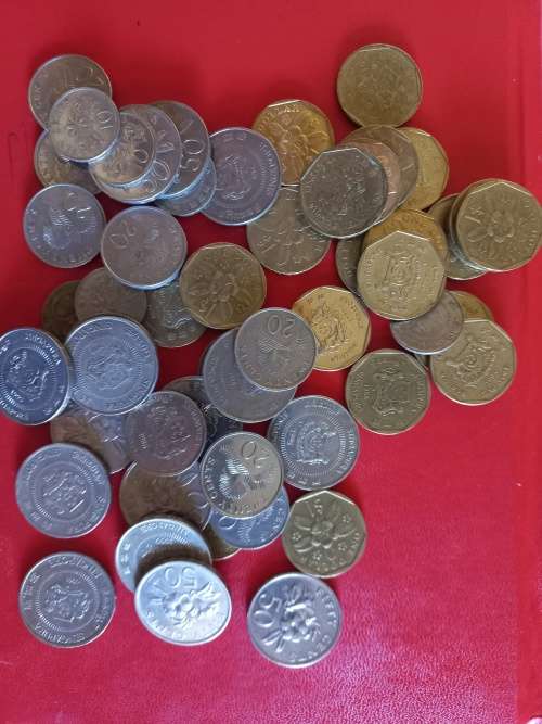 32.80 SINGAPORE DOLLARS IN COINS,AT TIME OF LISTING R362..