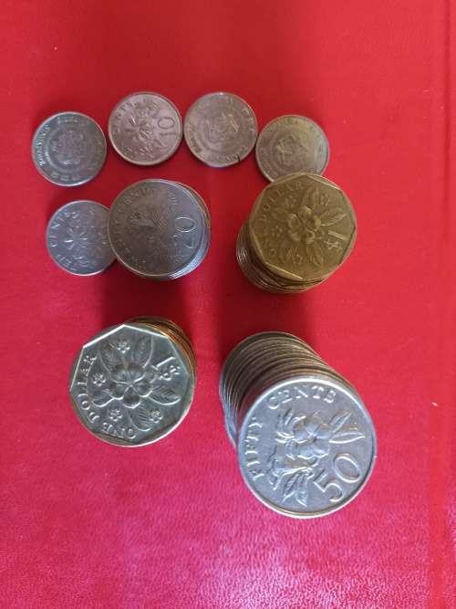 32.80 SINGAPORE DOLLARS IN COINS,AT TIME OF LISTING R362..