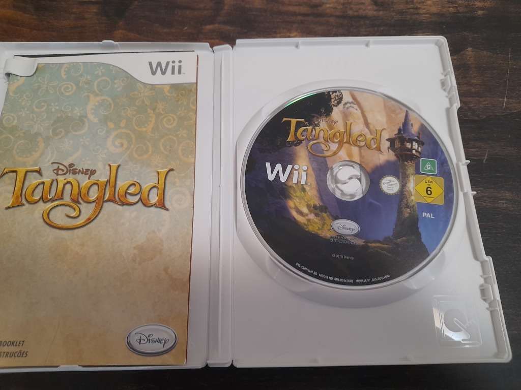 TANGLED DISNEY'S ADVENTURE WII NINTENDO GAME