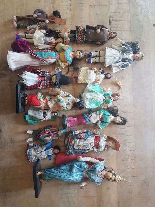 Old Costume Dolls