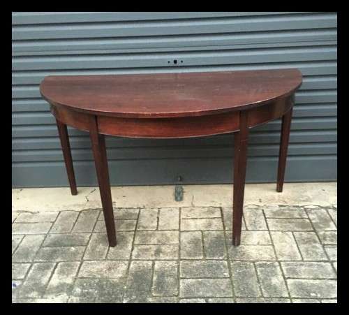 Very Big Halfmoon Table