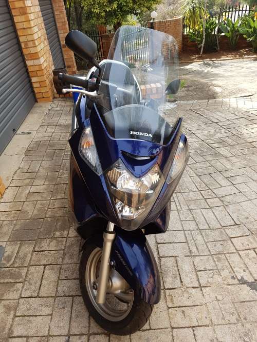 2009 Honda Silverwing 600 Touring Scooter