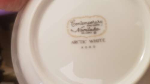 *** Origional RARE NORITAKE Dinner Service | Artic White 46 pcs *** Deceased Estate ***