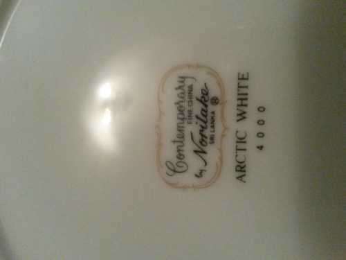 *** Origional RARE NORITAKE Dinner Service | Artic White 46 pcs *** Deceased Estate ***