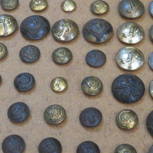 Collection of 165 South African Military Uniform Buttons (Some are extremly RARE)