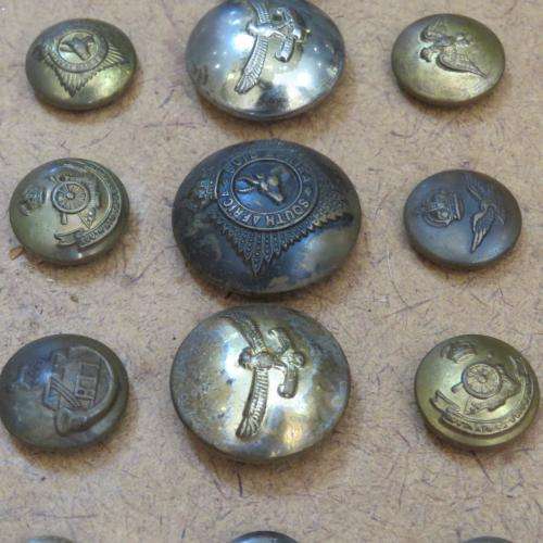 Collection of 165 South African Military Uniform Buttons (Some are extremly RARE)