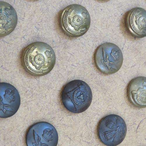 Collection of 165 South African Military Uniform Buttons (Some are extremly RARE)