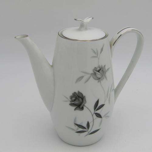 Deceased Estate *** RC Japan 17 pce Demitasse Set *** Very Rare ***