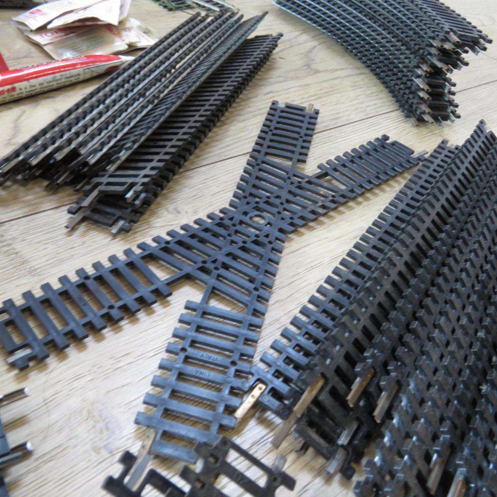 *** Large Lot of Electric Trains | Tracks | Transformers - Lots Of Accessories ***