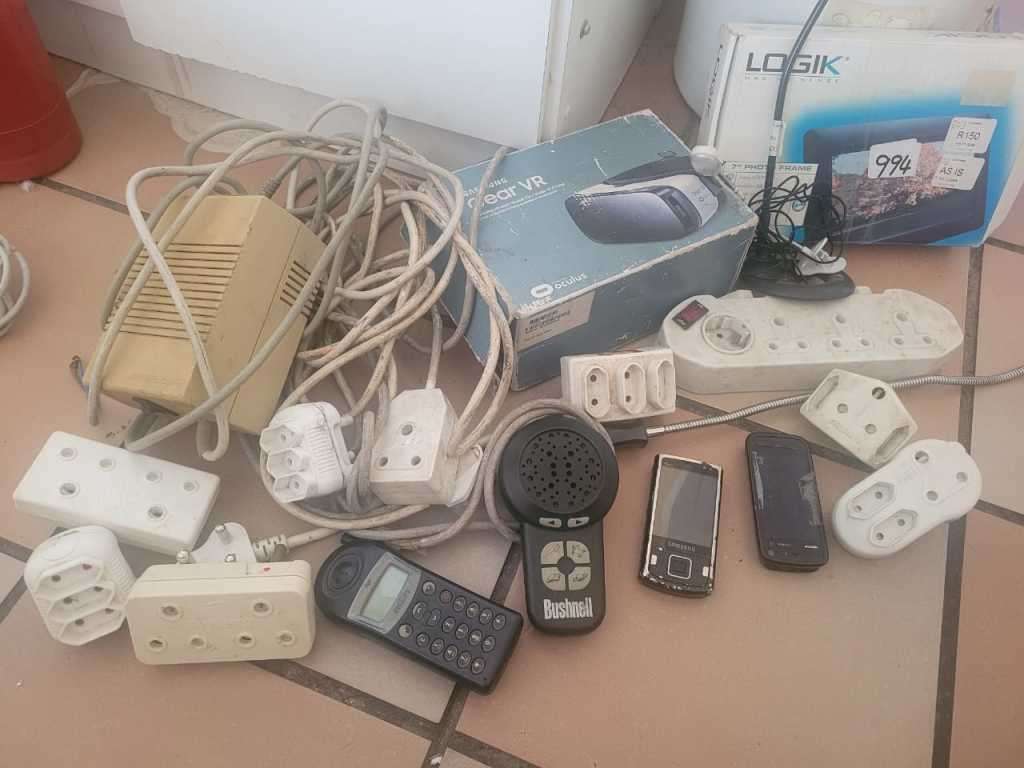 Bulk Lots Electronics | Adapters | Extension | Cell Phones | Untested