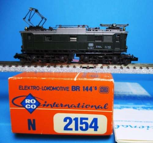 N gauge BR144 Electric Locomotive, 4 axles, analogue, pre-owned, top condition, orig.box N2154 Roco