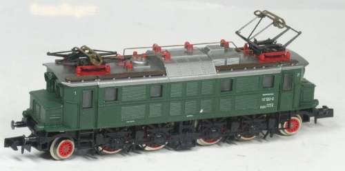 BR117 Electric Locomotive, 6 axles, analogue, pre-owned, top condition, reboxed N7214 Arnold