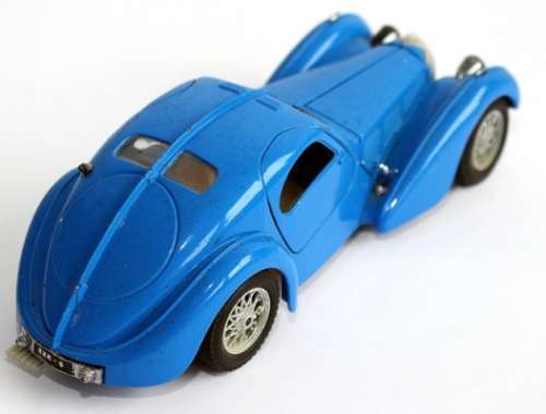 Bugatti Atlantic 1936 blue 1:24 scale pre-owned/unboxed/collector top condition #Ub24-001