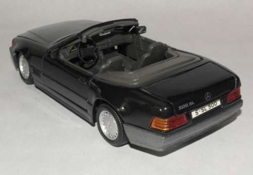 Mercedes-Benz 500 SL cabrio 1989 black, pre-owned, unboxed, collector top condition Ub24-006