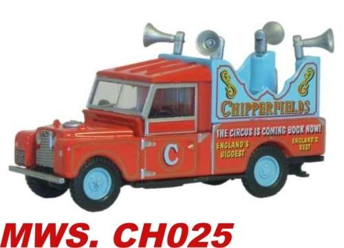 Chipperfields Circus Loudspeaker LandRover Series 1 - 109` 1:76 Oxford mint NEW+boxed MWS. CH025