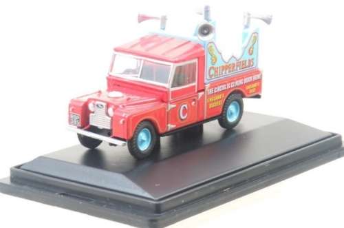 Chipperfields Circus Loudspeaker LandRover Series 1 - 109` 1:76 Oxford mint NEW+boxed MWS. CH025