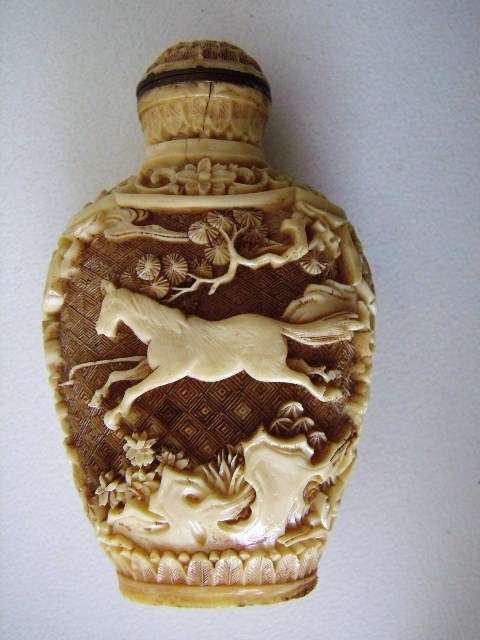 Snuff Bottle   ***My Private Collection - Collected over many Years***