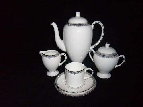 Wedgewood Tea Set - Pattern Amherst Worth R12,000.00 - Condition - As Good As New