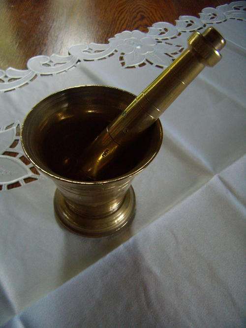 Mortar & Pestle - Excellent Condition - Heavy Solid Brass Quality Item