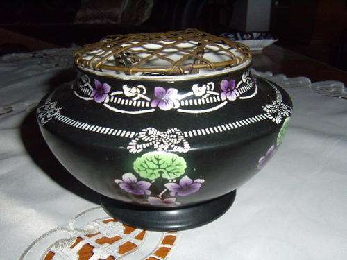 Shelley 1920's Violette Vase  - 16cm x 10cm Excellent Condition